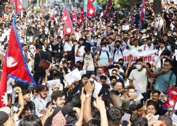 নেপালে সামাজিক যোগাযোগমাধ্যম বন্ধের চেষ্টায় জনতার ক্ষো"ভ রূপ নিল গ"ণ"আ"ন্দো"ল"নে