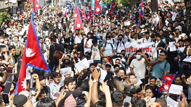 নেপালে সামাজিক যোগাযোগমাধ্যম বন্ধের চেষ্টায় জনতার ক্ষো"ভ রূপ নিল গ"ণ"আ"ন্দো"ল"নে