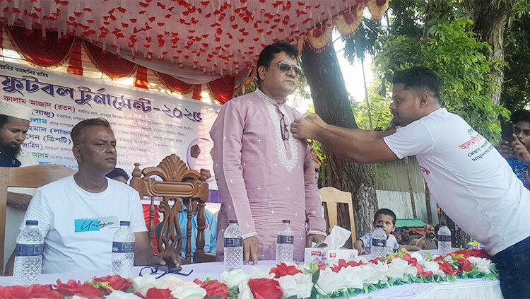 নাগরপুরে চারাবাগ ফুটবল টুর্নামেন্টের ২য় সেমিফাইনাল অনুষ্ঠিত