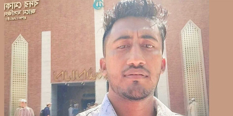 কক্সবাজার সমুদ্রসৈকতের ঝাউবাগান থেকে সাংবাদিকের ঝু"ল"ন্ত ম"র"দে"হ উদ্ধার