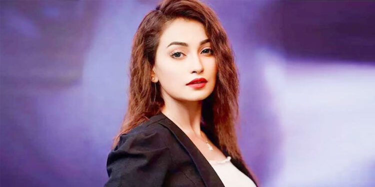 অভিনয় ছাড়ার ঘোষণা দিলেন চিত্রনায়িকা রাজ রিপা পরিচালক ইফতেখার চৌধুরীর বি"রু"দ্ধে ক্ষো"ভ