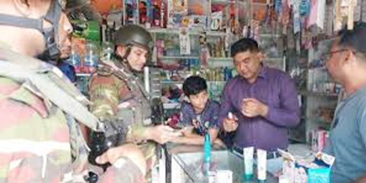 টাঙ্গাইলে ভোক্তা অধিদপ্তরের অ"ভি"যা"ন: বাজার ও ক্লিনিকে লাখ টাকা জ"রি"মা"না