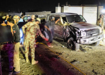 পাকিস্তানে স"ন্ত্রা"সী হা"ম"লা"য় সেনাসহ নি"হ"ত ২৫ কোয়েটায় আ"ত্ম"ঘা"তী বি"স্ফো"র"ণে নি"হ"ত ১৪