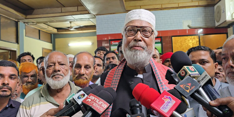 কাদের সিদ্দিকী: শেখ হাসিনার পতন মানেই মুক্তিযুদ্ধ বা স্বাধীনতার প"ত"ন নয়