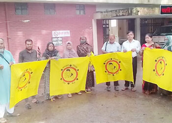 দেলদুয়ারে স্বাস্থ্য সহকারীদের কর্মবিরতি হুমকীর মুখে টায়ফয়েট টিকাদান কার্যক্রম