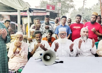 কালিহাতীতে অগ্নিকান্ডে ক্ষতিগ্রস্ত ব্যবসায়ীদের পাশে জামায়াতের আব্দুর রাজ্জাক