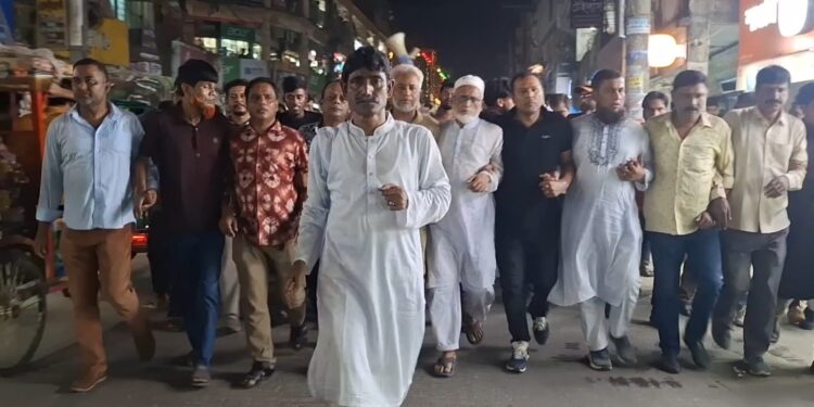 তারেক রহমানের ৩১ দফা বাস্তবায়নে টাঙ্গাইলে ফরহাদ ইকবালে লিফলেট বিতরণ