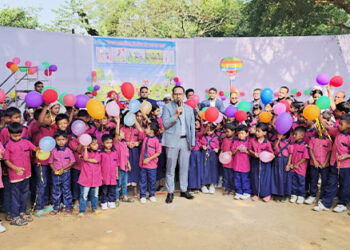 মধুপুরে প্রাথমিক বিদ্যালয়ে প্লে গ্রাউন্ড ও বাংলাদেশের মানচিত্রের মুরাল উদ্বোধন