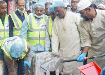 টাঙ্গাইল শহর পরিচ্ছন্ন রাখতে সাত দিনব্যাপী কর্মসূচির উদ্বোধন