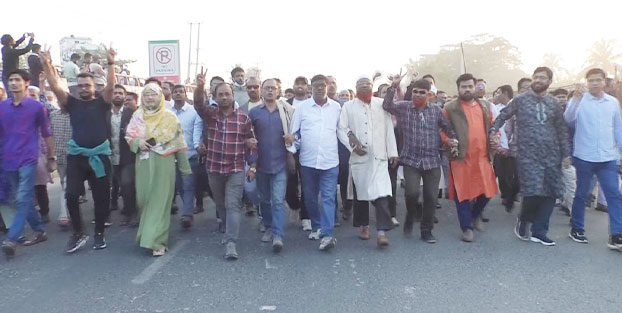 টাঙ্গাইলে কেন্দ্রীয় বিএনপি’র নেতা মোহাম্মদ আলীর বহিষ্কারের দাবিতে বিক্ষোভ মিছিল