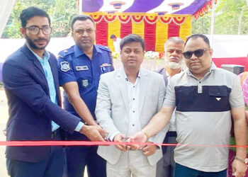 শিক্ষার্থী ঝরে পড়া রোধে গোপালপুরের প্রাথমিক বিদ্যালয়ে মিনি শিশুপার্ক উদ্বোধন