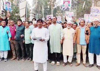 টাঙ্গাইল-৫ আসনে তারেক রহমানের রাষ্ট্র কাঠামো মেরামতের ৩১ দফা বাস্তবায়নে মনোনয়ন প্রত্যাশী ফরহাদের লিফলেট বিতরণ