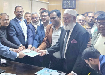 টাঙ্গাইলের দুইটি আসনে একসঙ্গে সহোদরের মনোনয়নপত্র সংগ্রহ