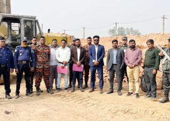 মঙ্গলবার (২৩ ডিসেম্বর'২৫) পরিবেশ অধিদপ্তর, টাঙ্গাইল জেলা কার্যালয় ও জেলা প্রশাসন টাঙ্গাইল এর যৌথ উদ্যোগে, জেলা প্রশাসকের কার্যালয় টাঙ্গাইল এর সহকারী কমিশনার ও এক্সিকিউটিভ
