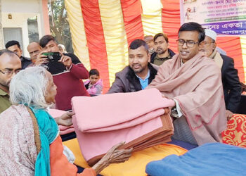 নাগরপুরে শীতবস্ত্র বিতরণ