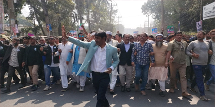 টাঙ্গাইলে স্বতন্ত্র প্রার্থী ফরহাদ ইকবালের আখেরি মিছিল অনুষ্ঠিত