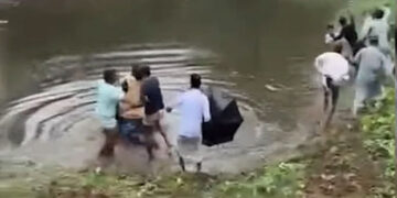 ঈদের জামাতের টাকা তোলা নিয়ে দুই পক্ষের সংঘর্ষ