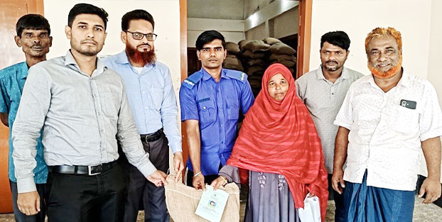 ধনবাড়ীতে বিডব্লিউবির চাল বিতরণ