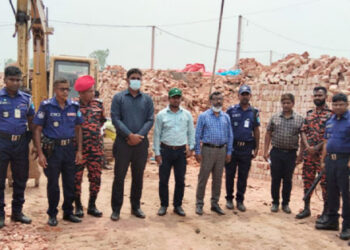 টাঙ্গাইল পরিবেশ অধিদপ্তরের অবৈধ ইটভাটায় হানা, টাঙ্গাইল পরিবেশ অধিদপ্তরের অবৈধ ইটভাটায় হানা, ৭টিতে ২৩ লক্ষ টাকা অর্থদন্ড