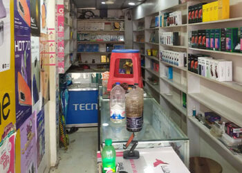 মধুপুরে মোবাইলের দোকানে চুরি, নগদ টাকা ও মোবাইলসহ তিন লাখ টাকার মালামাল লুট