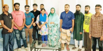 রবিবার (১৭ মে'২৬) 'বেটার বাংলাদেশ”-এর উদ্যোগে জুলাই শহীদ স্মৃতি ফাউন্ডেশনের কার্যালয়ে আহত জুলাই যোদ্ধাদের মাঝে আর্থিক সহায়তা প্রদান করা হয়। এসময় উপস্থিত ছিলেন জুলাই শহীদ স্মৃতি ফাউন্ডেশনের প্রধান নির্বাহী
