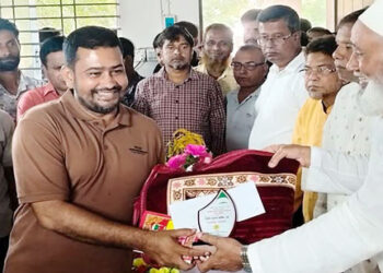 ভূঞাপুরে ১৭ বছর নির্যাতিত বিএনপির ত্যাগী নেতাকর্মীদের পাশে এমপি সালাম পিন্টু