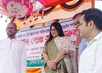 টাঙ্গাইলে মাছের পোনা অবমুক্তকরণ