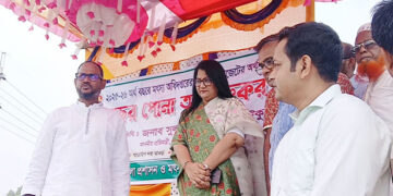 টাঙ্গাইলে মাছের পোনা অবমুক্তকরণ