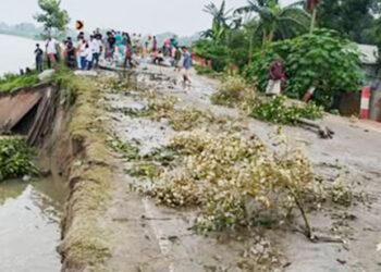 ভূঞাপুর-তারাকান্দা মহাসড়কে যমুনার তীব্র ভাঙন: বাঁধ রক্ষায় দিন-রাত আপ্রাণ চেষ্টা এলাকাবাসীর