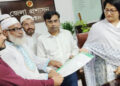 টাঙ্গাইলে প্রধানমন্ত্রী বরাবর ১১ দলীয় জোটের স্মারকলিপি