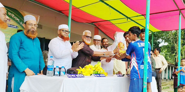 এসি আকরাম আন্ত:শ্রেণি ফুটবল টুর্নামেন্টে টেন টাইগার্স চ্যাম্পিয়ন