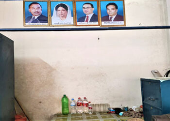 কার্যালয় দখল ও পাল্টা দাবিতে ৩ কমিটির লড়াই